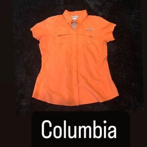 COLUMBIA Omni shade PFG orange shirt tee top with pockets women’s M